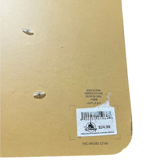 DISNEY TAILS PIXAR CHRISTMAS TOY SET - Picture 2 of 3